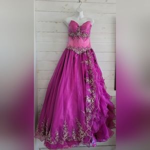 Cocktail Homecoming long formal dress sz XS retail price $499